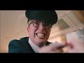 Display Kit Kat Derry Girls
