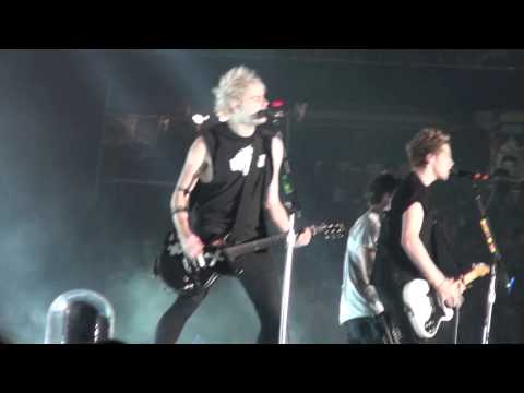 5 Seconds of Summer - Out of My Limit (Detroit)