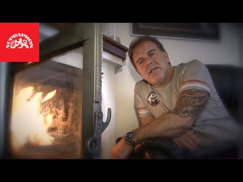 Jakub Smolík - Spálila's k lásce mé most (Just When I Needed You Most) (Oficiální video)