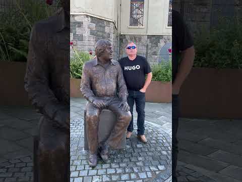 Bartley O’Donnell at the Big Tom Memorial Statue Castleblayney