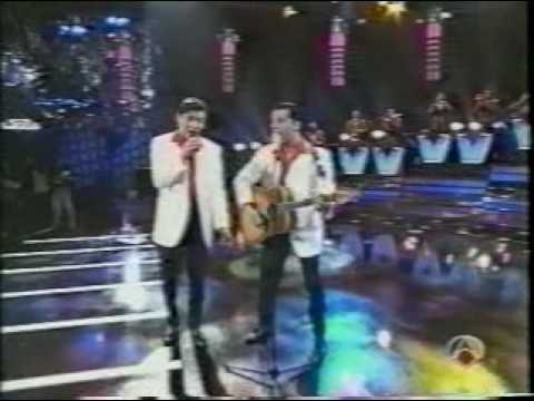 DUO DINAMICO TITULO  ESOS OJITOS NEGROS