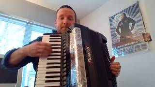 "WEIRD AL" YANKOVIC tribute: Harvey the Wonder Hamster on Roland FR-8x V-Accordion by Si the Skweez