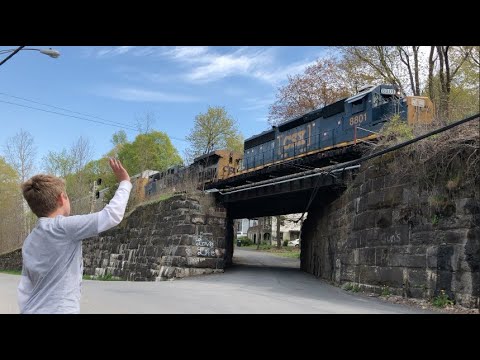 TRAIN TRACKERS  # 20 - STOPPED CSX ENGINES