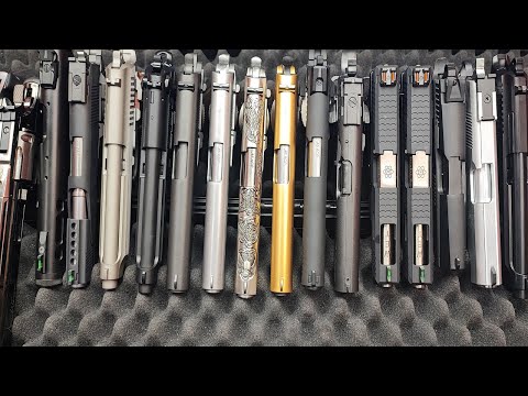 20 Airsoft Guns ! There isn't a man who wouldn't love to have a airsoft Guns like this, is there