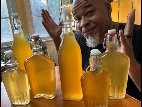 making apple cider vinegar ACV at home from the my garden for free