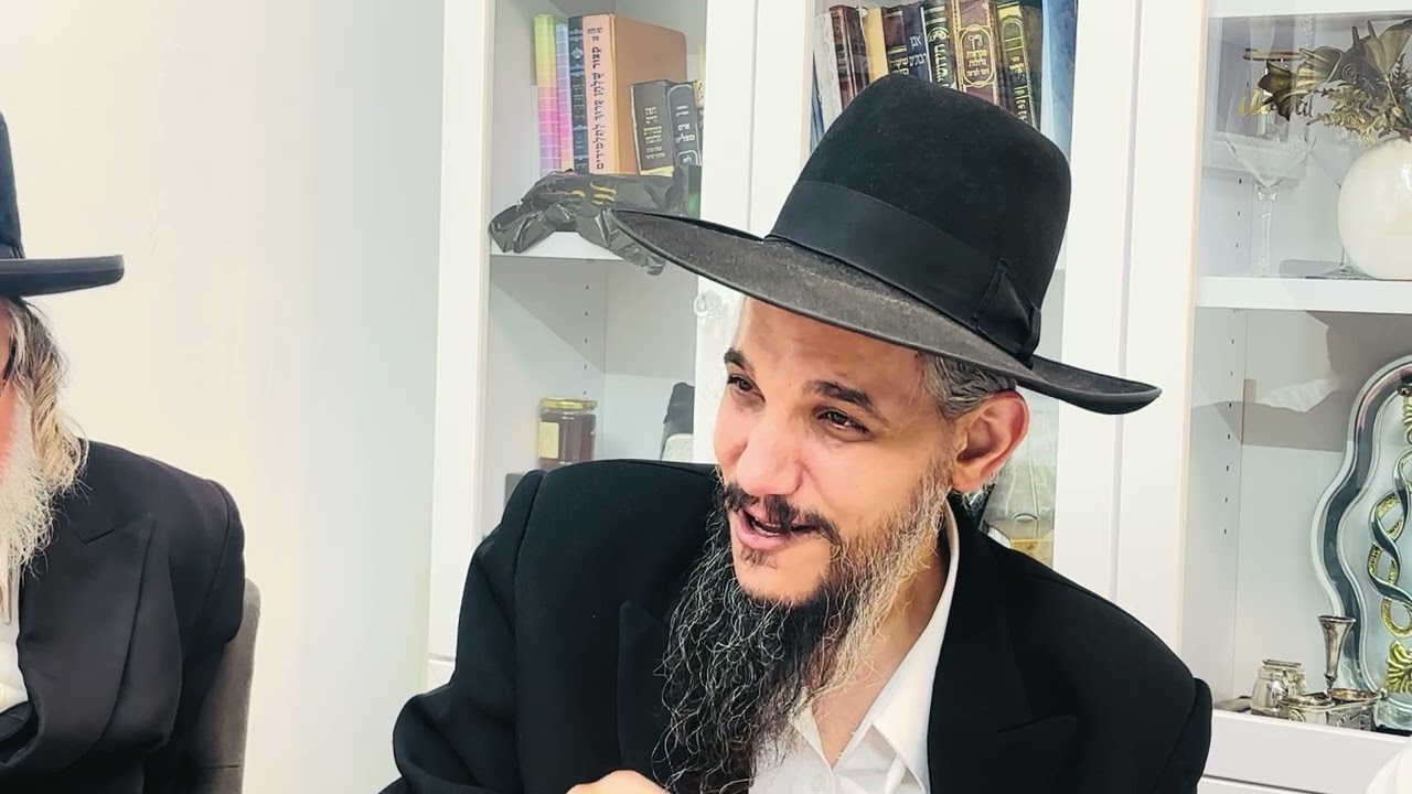 הרב ישראל אבוחצירא: יין ישמח לבב אנוש