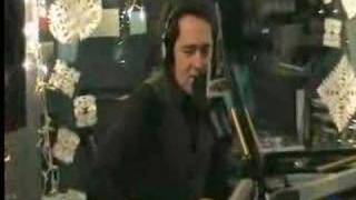 Wilde and Fee Lounge with Emerson Hart