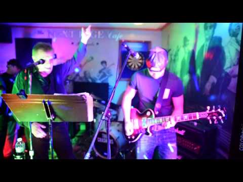 The Crashers, Next Page, Weymouth,MA 1-20-17 - American Girl (D750)