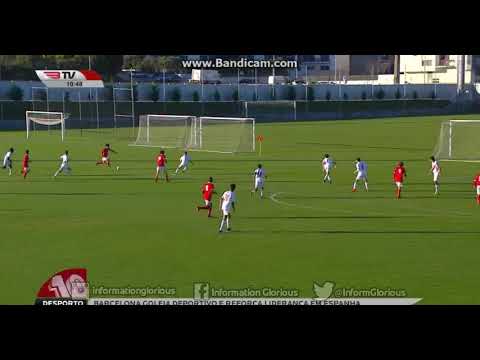 Juvenis 'B': SL Benfica 5-2 SU 1º Dezembro