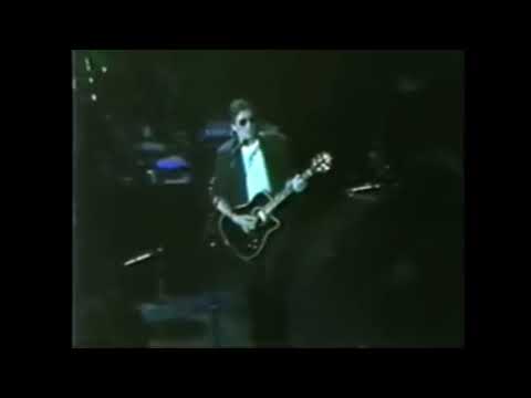 download lagu mp3 mp4 Roger Waters Quebec 1987, download lagu Roger Waters Quebec 1987 gratis, unduh video klip Roger Waters Quebec 1987