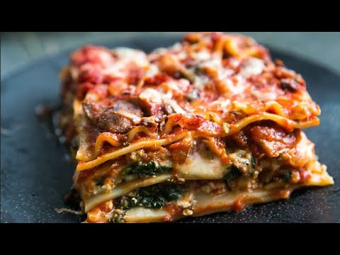 LASAGNA BIANCA SALSICCIA E FUNGHI ricetta lasagna bianca con sugo salsiccia