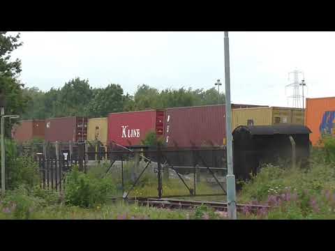 DB Cargo UK Class 66 no: 66152 @ Didcot Parkway {4M71} 06/07/2021.