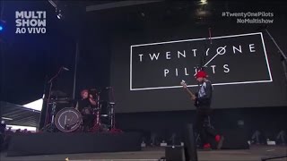 Twenty One Pilots - Polarize (Live HD Concert)