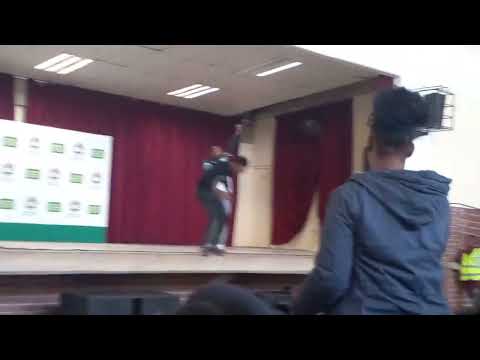 Upcoming SA Hip hop Artist moves the Crowd #trending #reboost