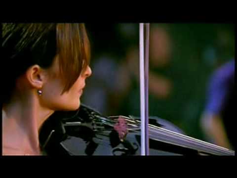 The Corrs - Toss The Feathers