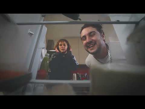 SNAYX - STRUT (Official Music Video)