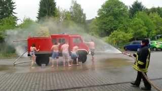 preview picture of video 'Cold Water Challenge Feuerwehr Bonbaden'