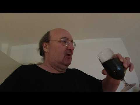 MongoTV_7535 - KLOKKEN ER 12 MIDDAG OG TAGER GLAS COLA OG GÅR I SENG OG SPILLER COMPUTER