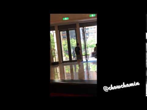 170709 GFRIEND 여자친구 早上飯店 亨恩歐爸被地墊絆了一下