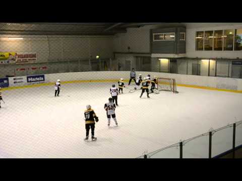 D2AA sarjan peli Ilves Buffalo - Uplakers Mustat