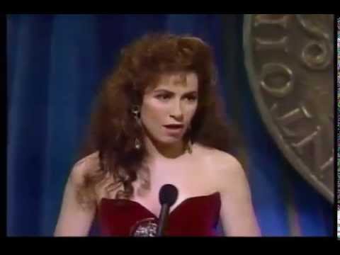 download lagu mp3 mp4 Debbie Shapiro, download lagu Debbie Shapiro gratis, unduh video klip Debbie Shapiro