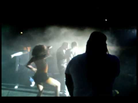 Pal Piso Element Black Ft Zion & Lennox In Live Cali Colombia