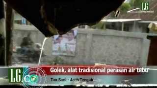 preview picture of video 'Golek, Pembuat Sari Air Tebu Secara Tradisional'