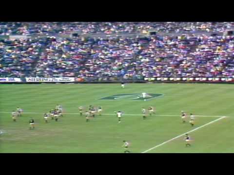 Quarter Time break 1984 Round 15