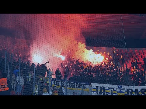 Fenerbahçe Ultras set stadium on fire (Slavia Praha vs Fenerbahce)