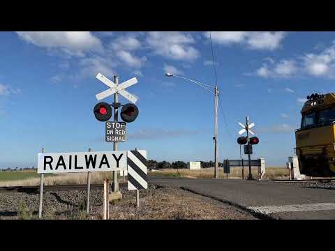 Wingeel Rd Railway Crossing, Wingeel