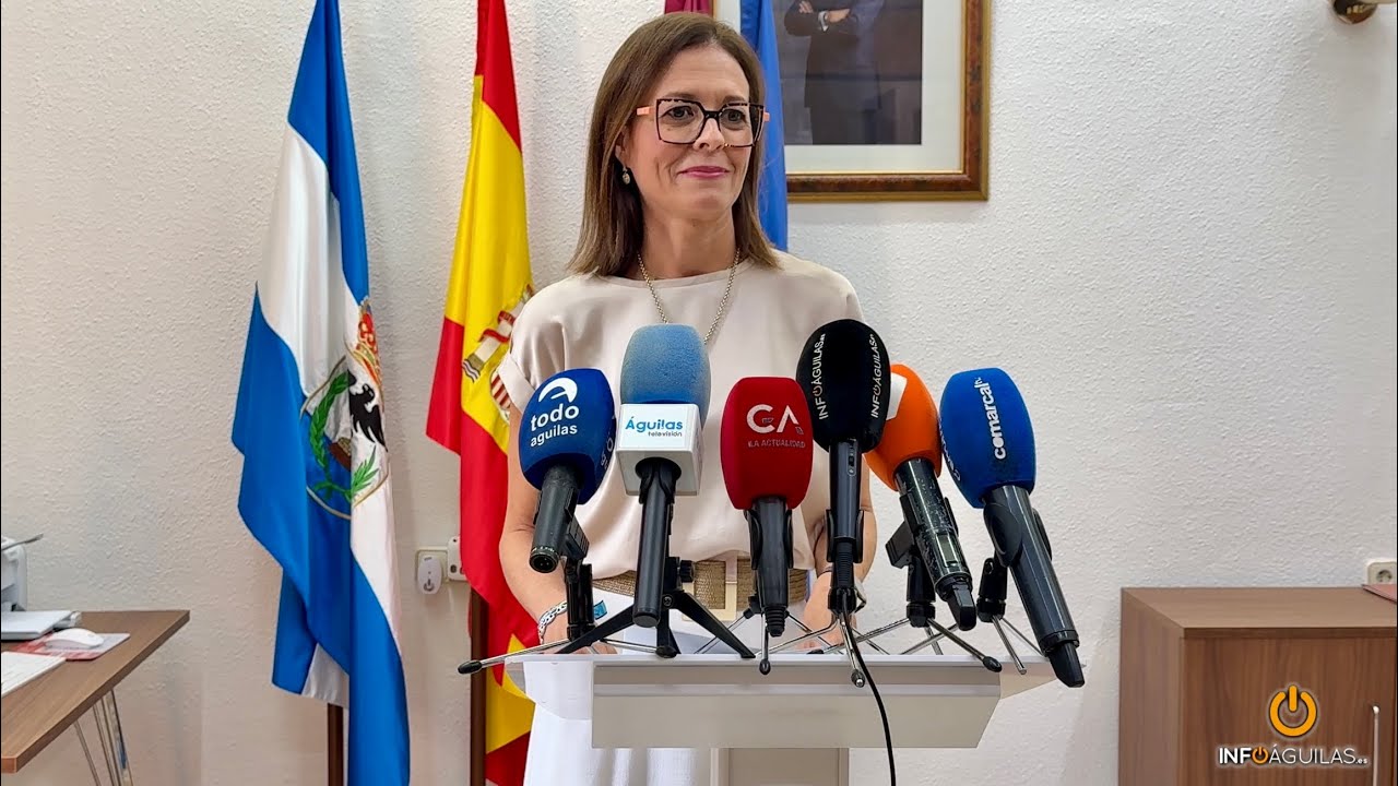 Mari Carmen Moreno anuncia entre lágrimas que deja su cargo de alcaldesa de Águilas