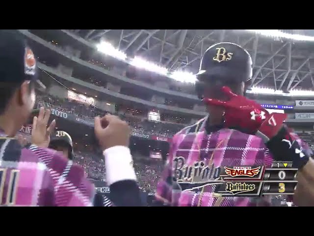 【1回裏】ドカーンと打った瞬間!! バファローズ・糸井 ライトへ運ぶ第5号2ラン!! 2016/4/29 Bs-E