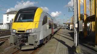 preview picture of video '085131, Siemens Desiro ML  passeert station Ruisbroek, 30 oct 2013'