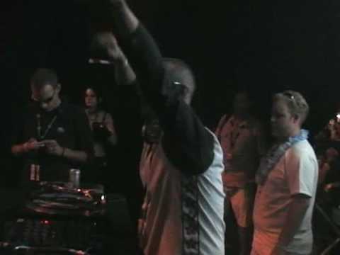 Bühne Limmatquai Streetparade 2005 DJ NOSTRA tape 2