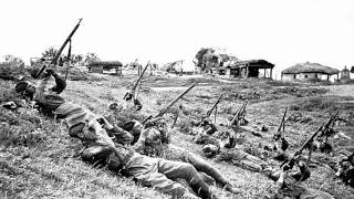 Sleigh Bells - Crown On The Ground (w/lyrics)