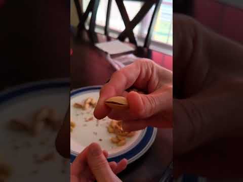 Pistachio Hack - open those impossible pistachios