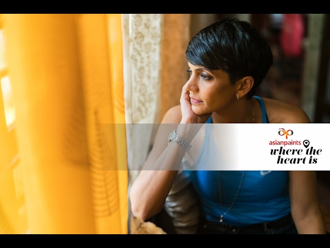 download lagu mp3 mp4 Mandira Bedi House Address, download lagu Mandira Bedi House Address gratis, unduh video klip Mandira Bedi House Address