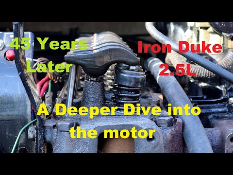 1976 Starcraft Mercruiser 120hp Engine Inspection and Clean up Let's make Mecruiser 120 Great Again