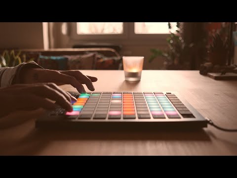 Novation Launchpad Pro | Live Looping (Ambient Downtempo)