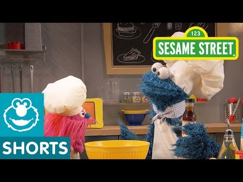 Sesame Street: Pancakes with Maple Syrup | Cookie Monster's Foodie Truck