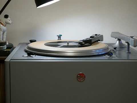 She's Funny That Way / Dorsey Brothers' Orchestra