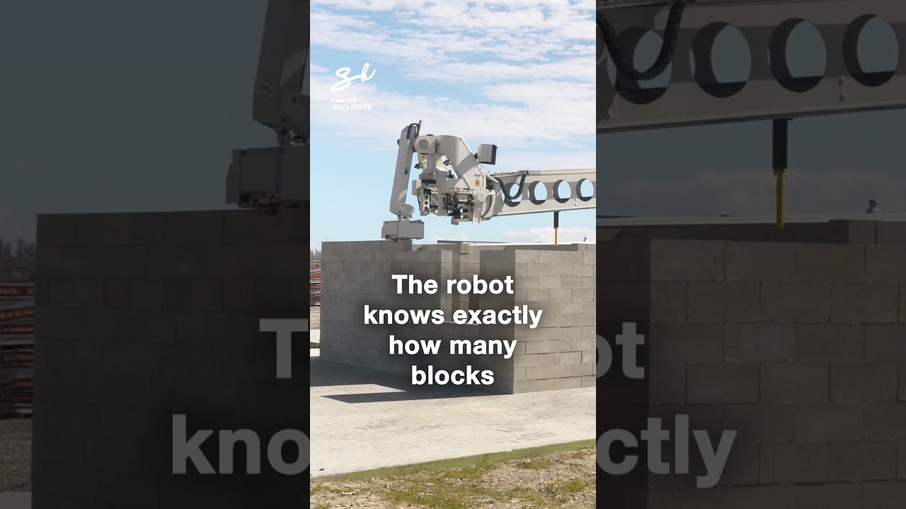 This robot is putting Bob The Builder out of a job...😅🧱 I 🎥 @FBR-ltd #future #cooltech #machinery