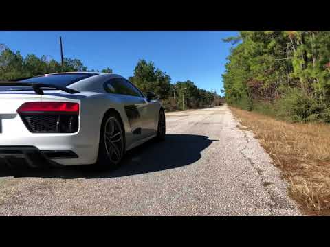 Audi R8 0-100 Akrapovic Loud Exhaust + VF Supercharger