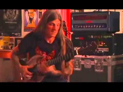 Wino explains heavy music