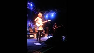 Sleater-Kinney - Modern Girl (Boise) (Live)