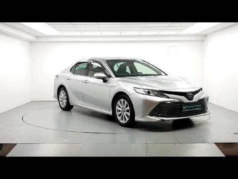 Toyota Camry HYBRID G - Image 2