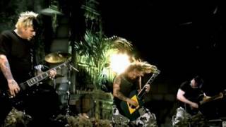 Video thumbnail of "SOULFLY - Unleash (OFFICIAL MUSIC VIDEO)"