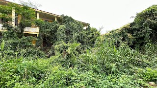 Download lagu SURPRISE! How The Professionals Cleaned Up and Renovated the School  To Welcome New Students mp3