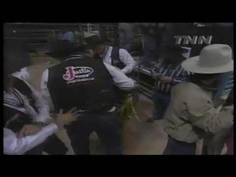 High Voltage steps on Cauy Hudson - 98 PBR Finals