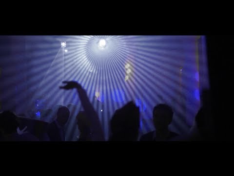 download lagu mp3 mp4 White Cocotte, download lagu White Cocotte gratis, unduh video klip White Cocotte